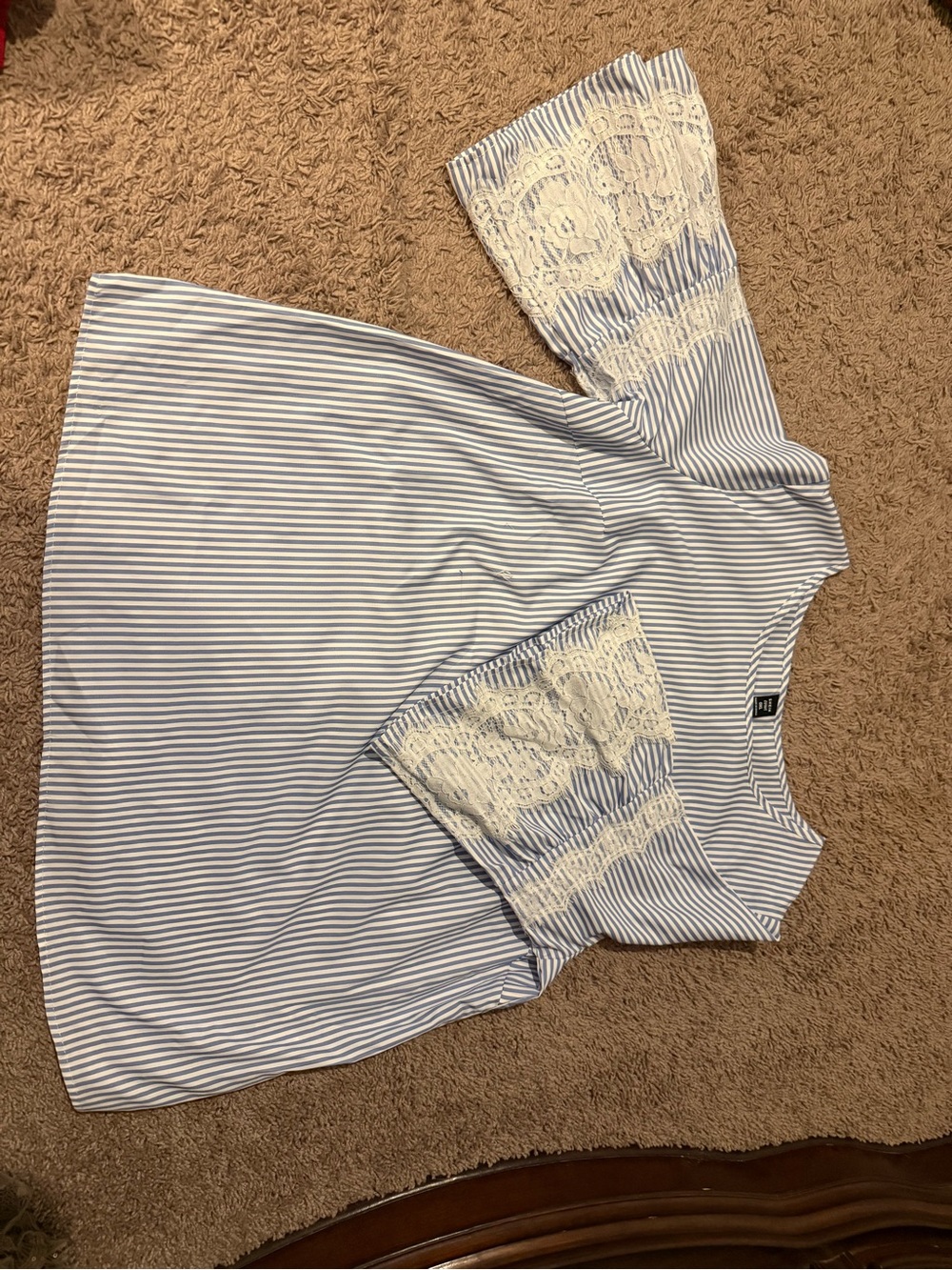 Blue & White Striped Lace Sleeve Top